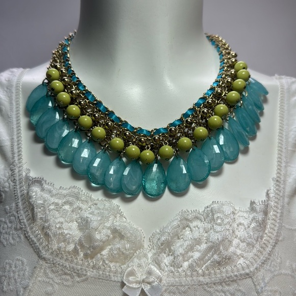 Stunning Layered Choker Bib Statement Necklace - Picture 2 of 6